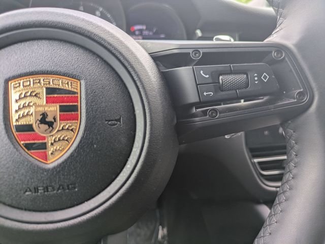 Used 2025 White Porsche Base image 17