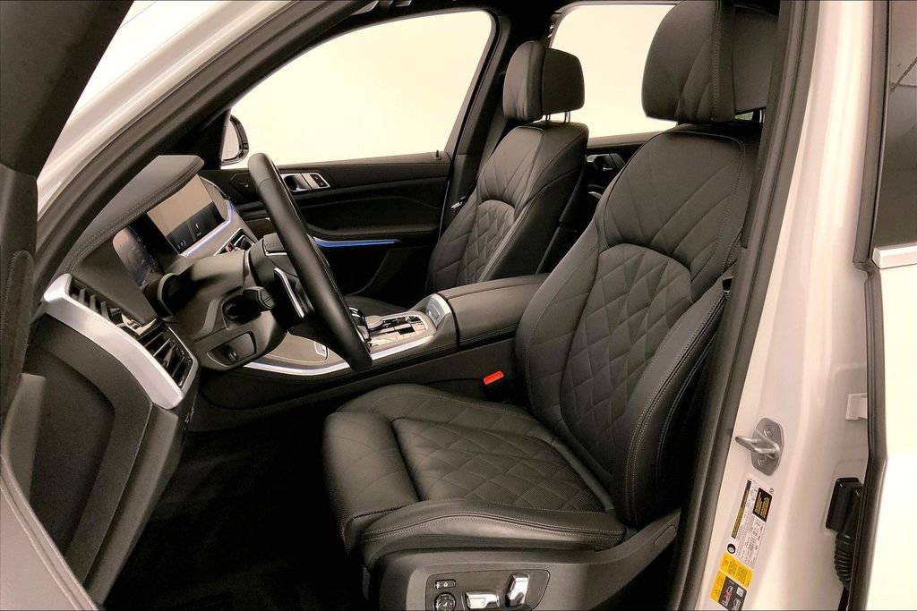 Used 2023 Mineral White Metallic BMW  image 13
