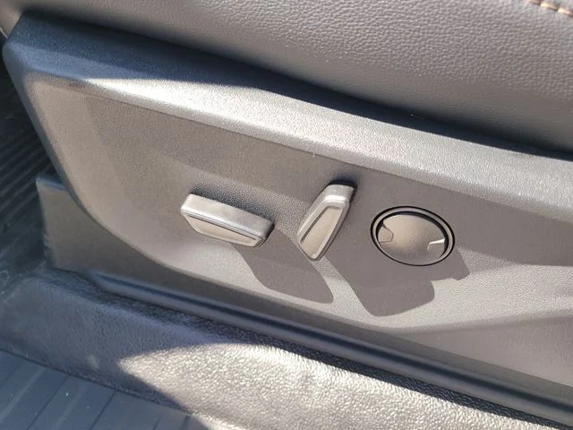 New 2026 White Metallic Ford Lariat image 21