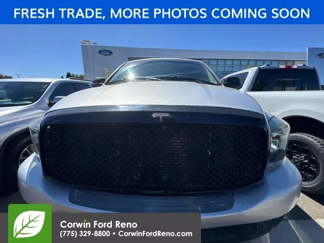 Used 2006 Silver Dodge SLT image 2