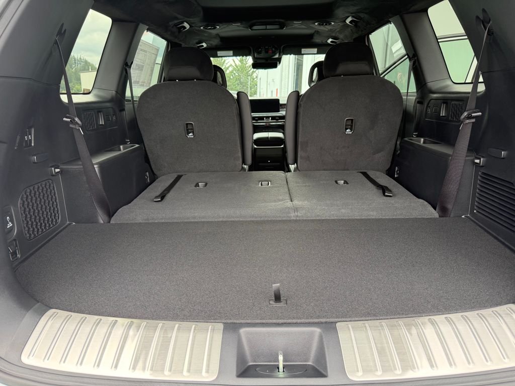 New 2027 Glacial White Pearl Kia X-Pro SX Prestige image 10
