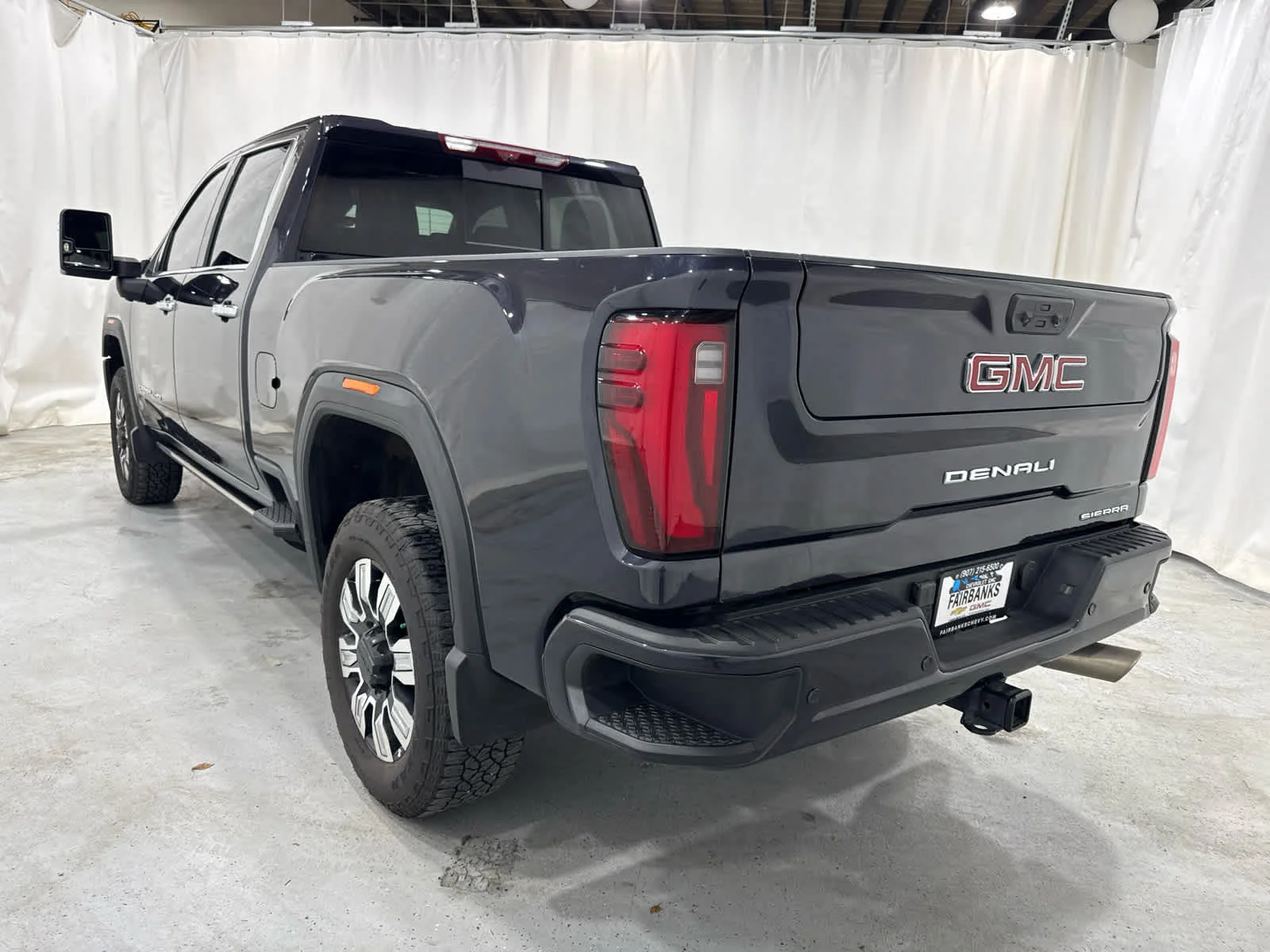 Used 2025 Titanium Rush Metallic GMC Denali image 3