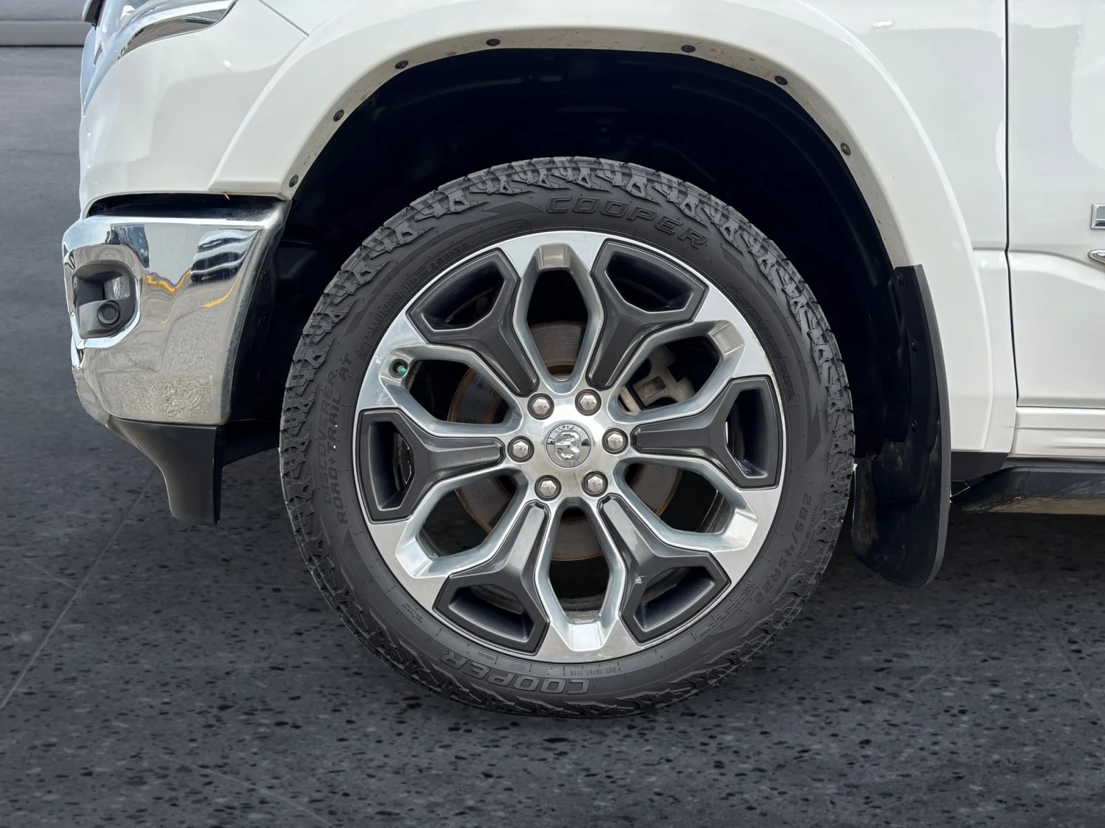 Used 2019 White Ram Limited image 9