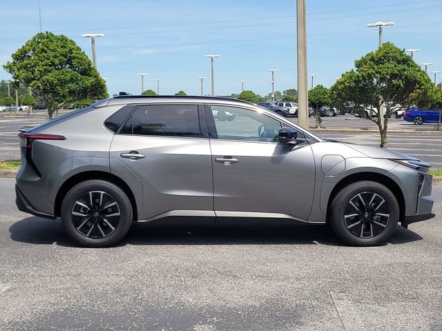 Used 2026  Toyota XLE image 6