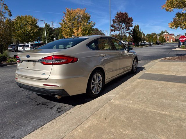 Used 2019 Gold Ford SE image 5