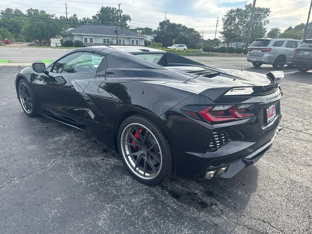 Used 2021 Black Chevrolet Stingray image 5