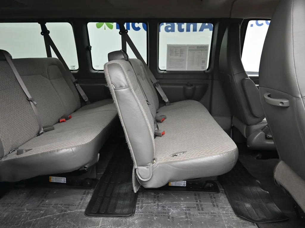 Used 2025 White Chevrolet LT image 10