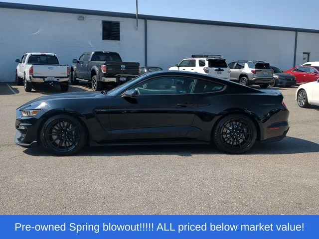 Used 2016 Black Ford Shelby GT350 image 10