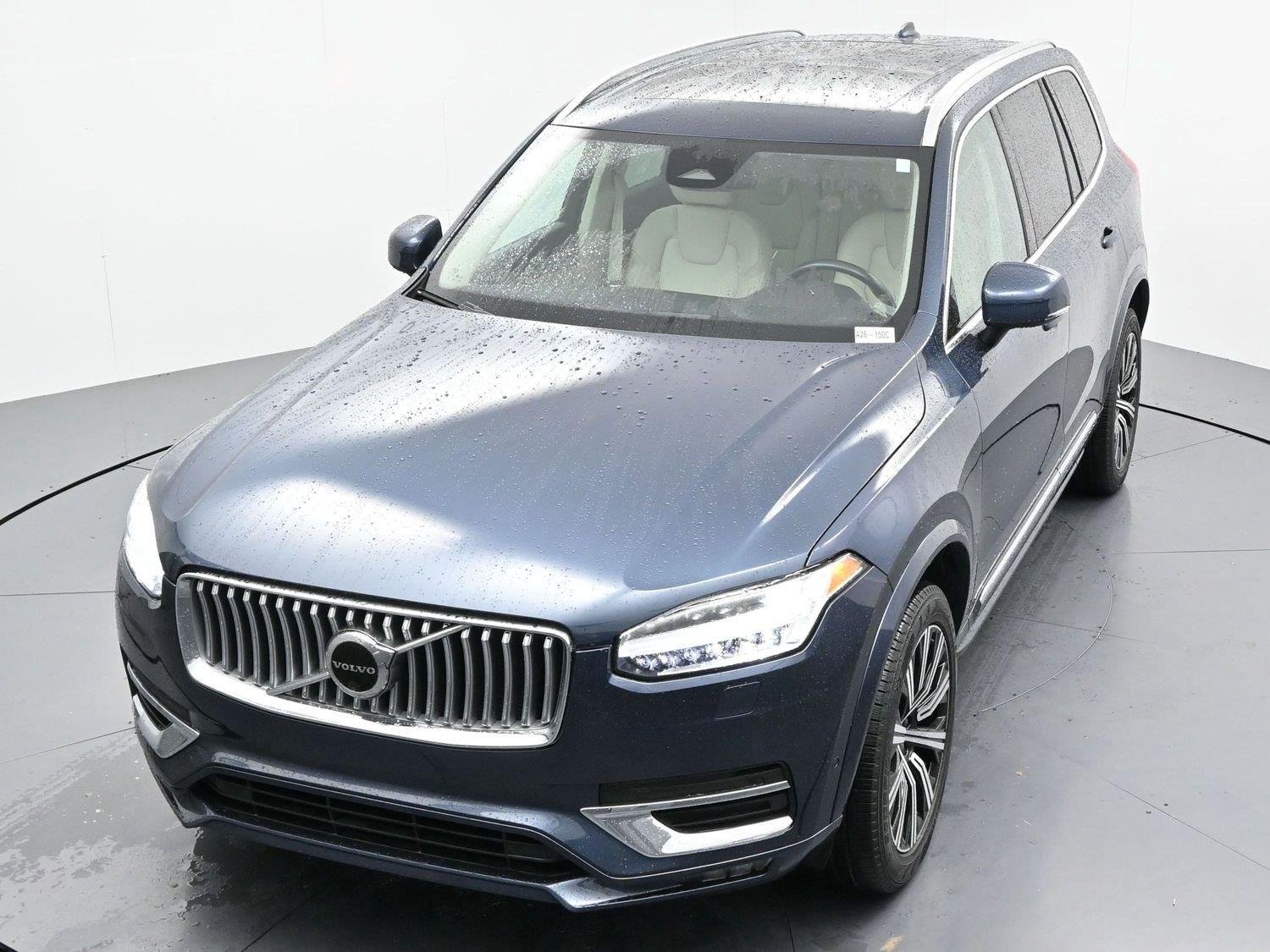 Used 2023 Denim Blue Metallic Volvo Plus image 38