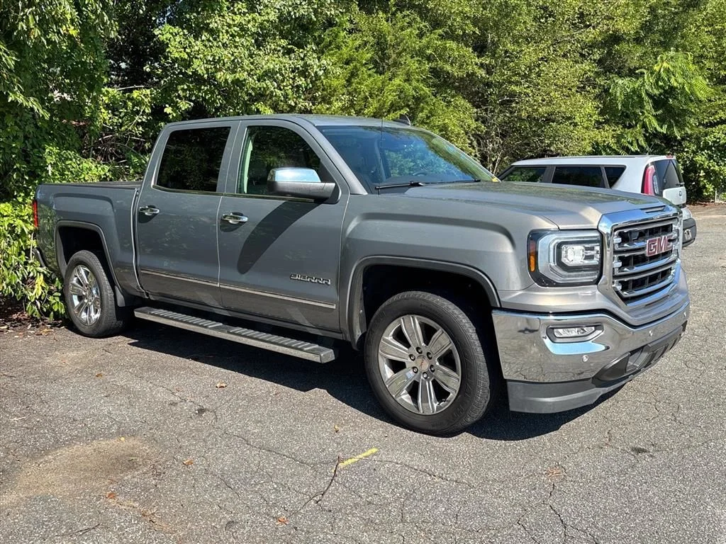 Used 2017 Gray GMC SLT image 6