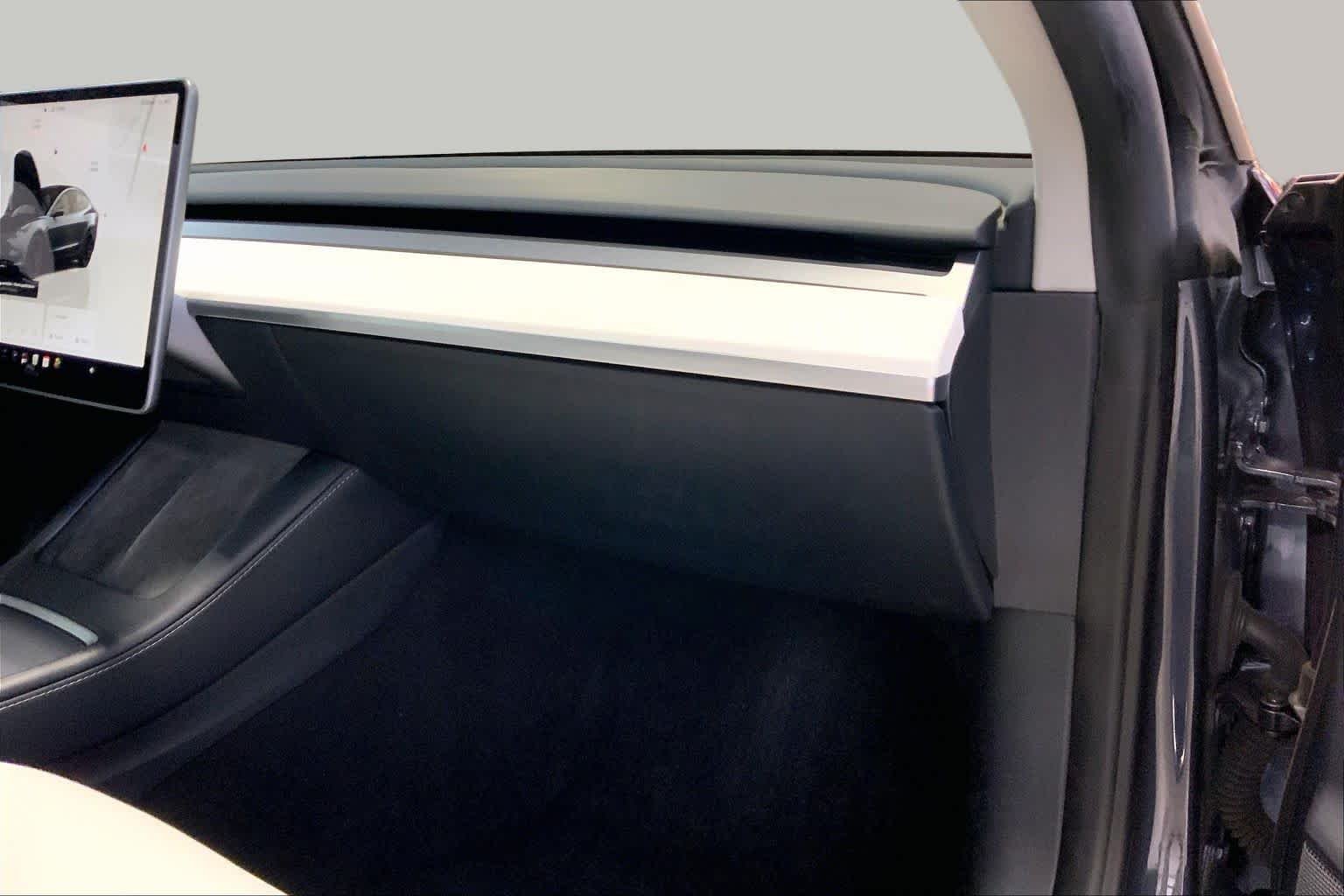 Used 2022 Midnight Silver Metallic Tesla Performance image 18