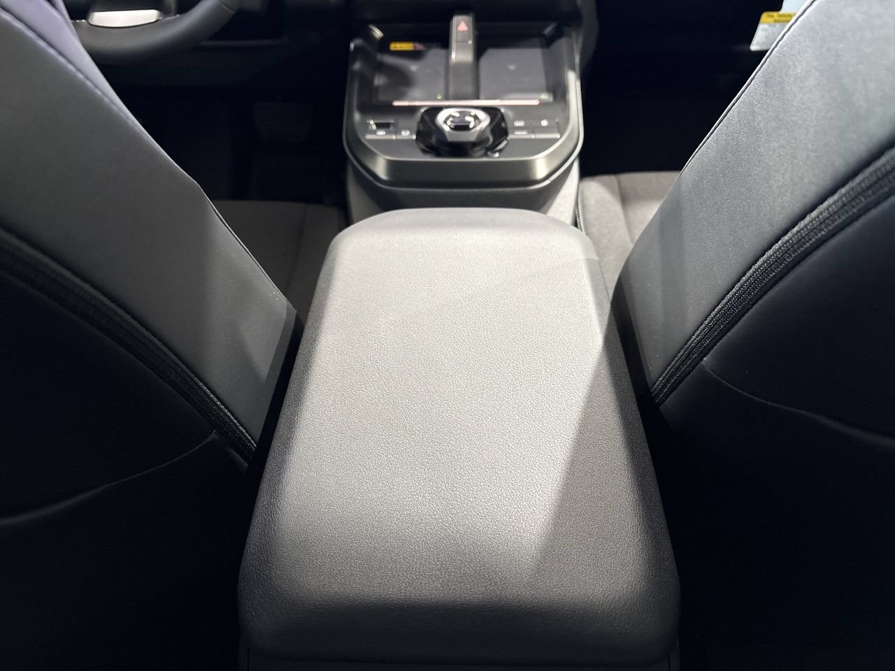 2026 Toyota C-HR SE - Photo 22