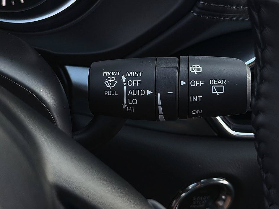 Used 2025 Deep Crystal Blue Mica Mazda 2.5 S Preferred Package image 19