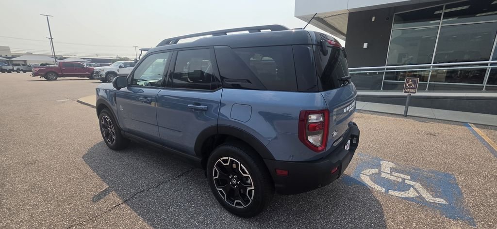 New 2026 Azure Gray Metallic Tri-Coat Ford Outer Banks® image 7