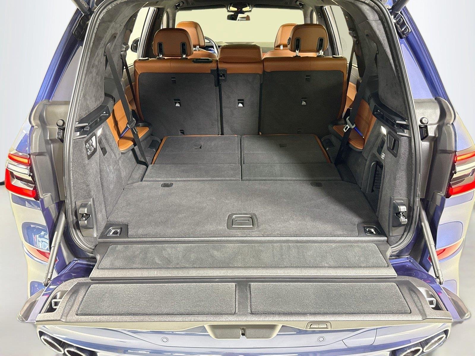 Used 2024 ALPINA Blue Metallic BMW ALPINA XB7 | One Owner image 27