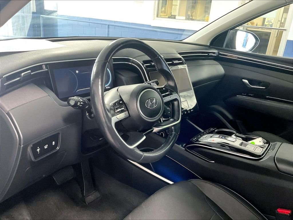 Used 2022 Black Hyundai Limited image 8