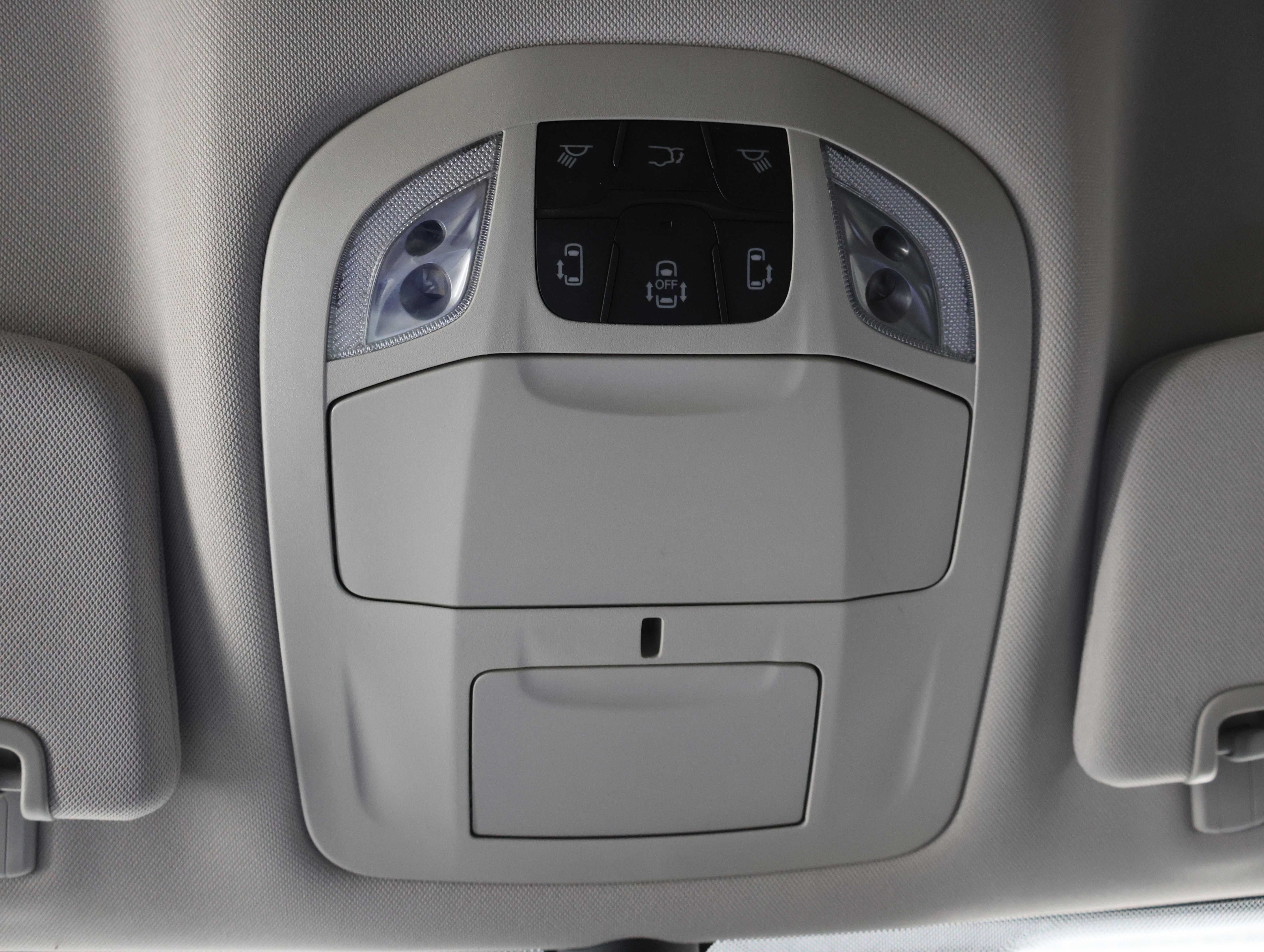 Used 2024 Bright White Clearcoat Chrysler Touring L: TOURING L-STOW N GO-QUADS-THIRD-ADAPTIVE CRUISE-1 OWNER image 62