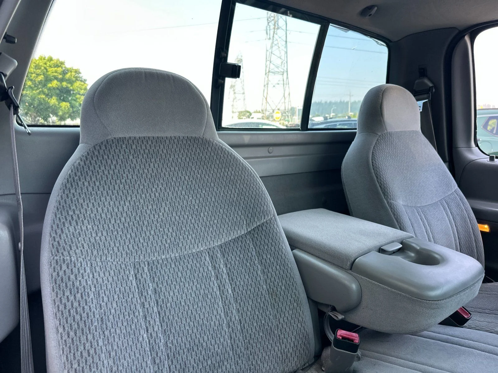 Used 1997 Teal Clearcoat Metallic Ford  image 14