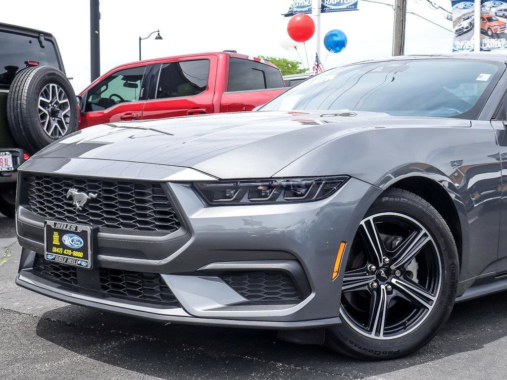 Used 2025 Carbonized Gray Metallic Ford EcoBoost Premium image 3