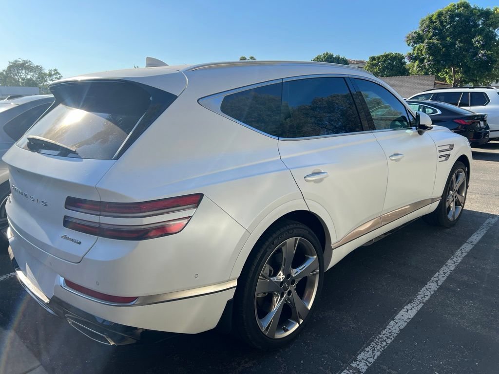 Used 2023 Matterhorn White Genesis 3.5T image 8
