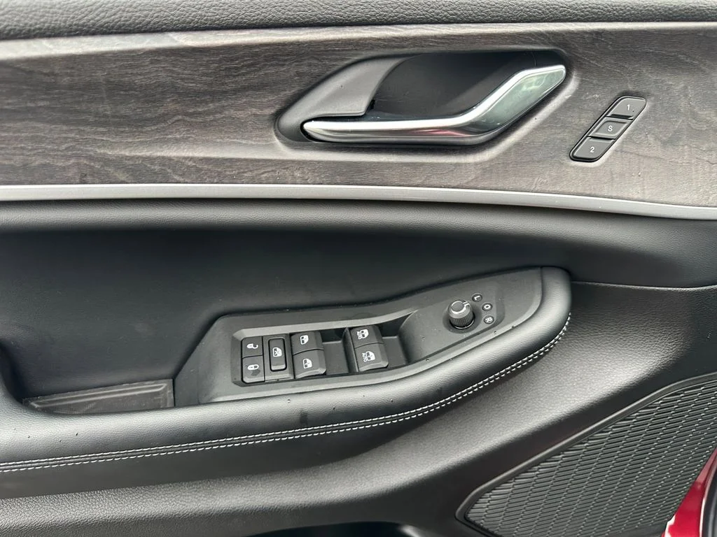 2025 Jeep Grand Cherokee L Limited - Photo 16