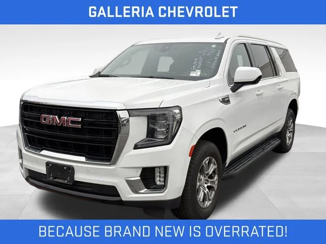 2022 GMC Yukon 4WD SLE's photo
