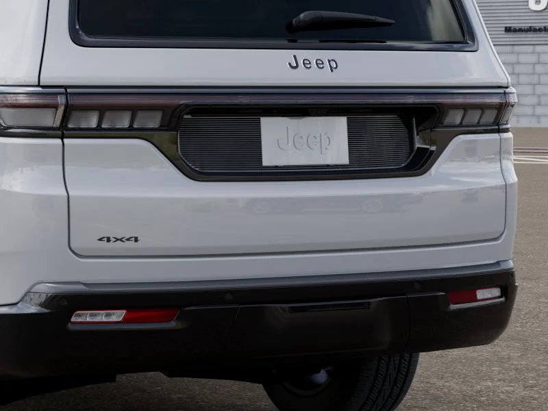 New 2026 Bright White Clear-Coat Exterior Paint Jeep Limited Altitude image 13