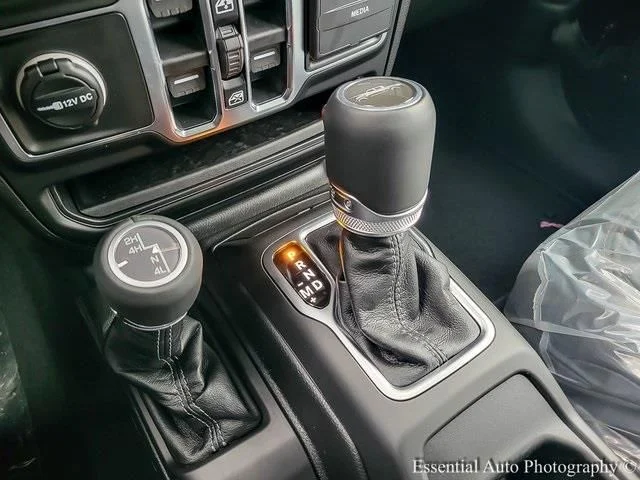 New 2026 Black Clearcoat Jeep Sahara image 14