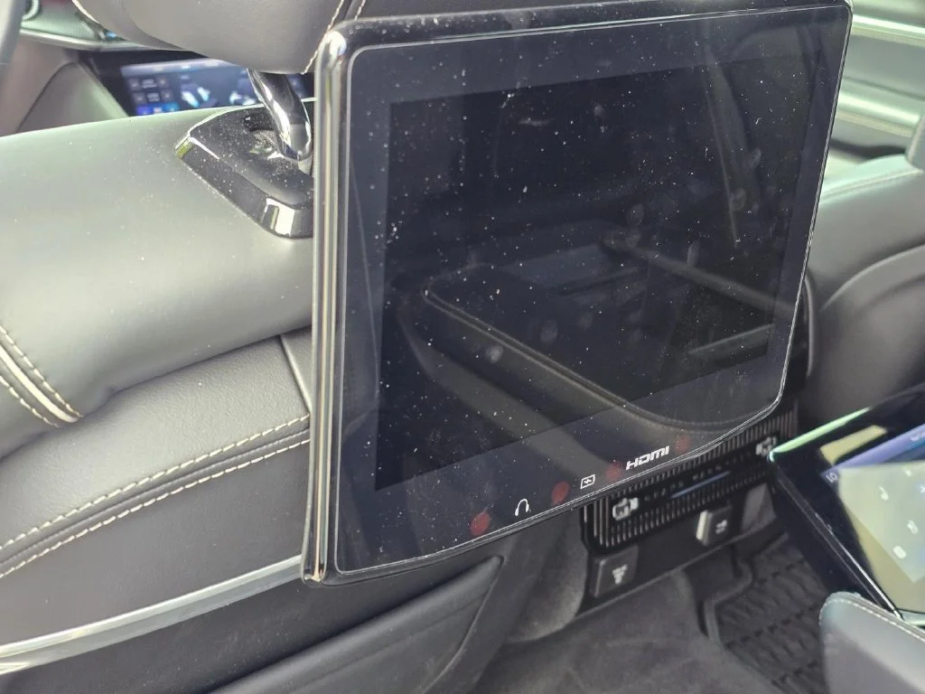 Used 2024 White Jeep Series II image 18
