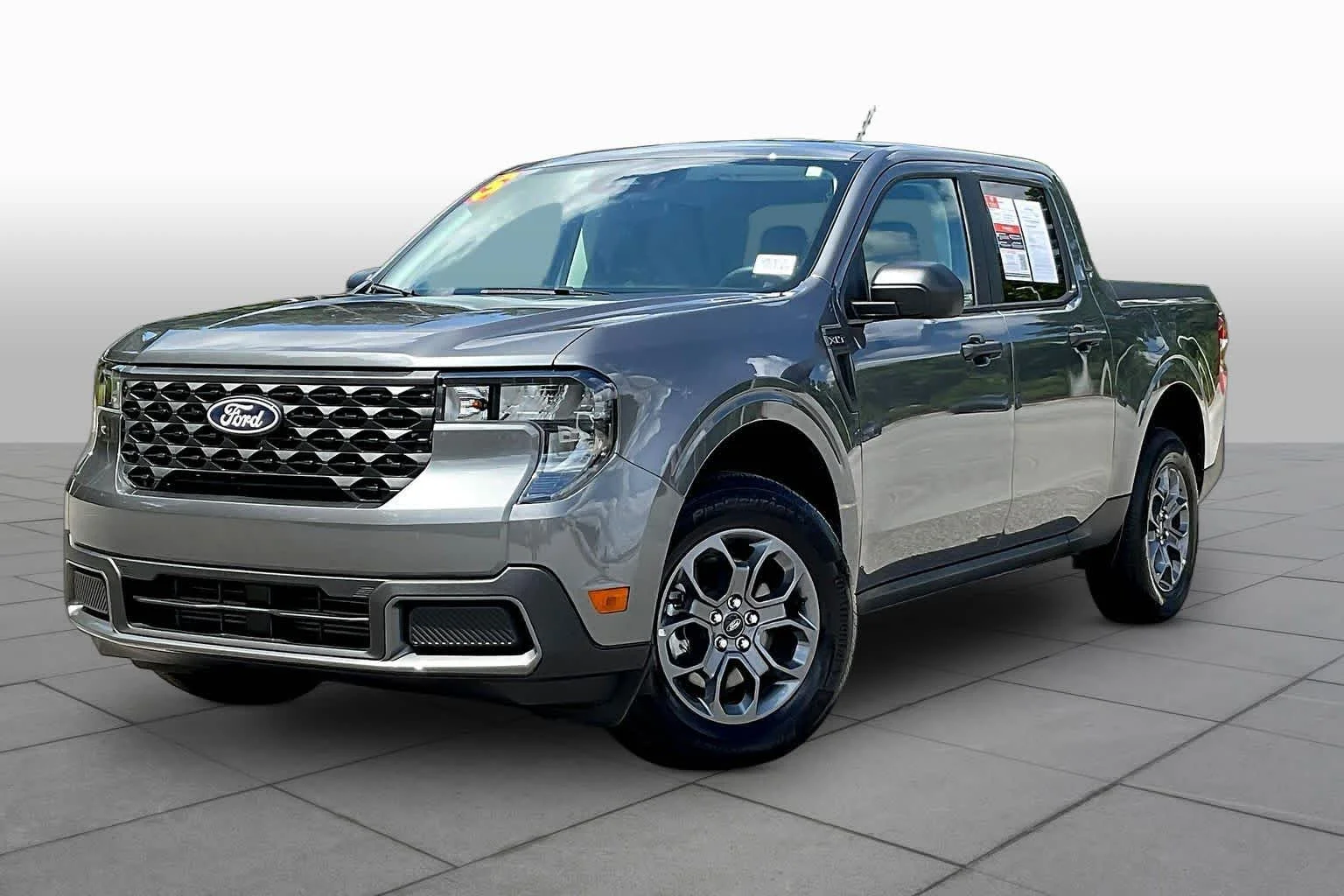 Pre-Owned 2025 Ford Maverick XLT