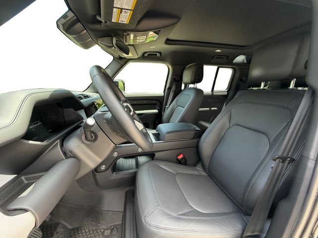 New 2026 Carpathian Grey Land Rover X-Dynamic SE image 10