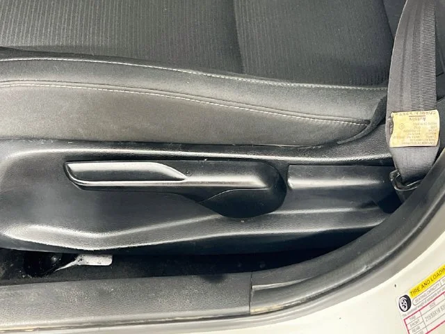 Used 2020 White Honda EX image 11