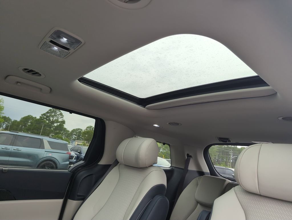 New 2026 Ceramic Silver Kia SX Prestige image 31