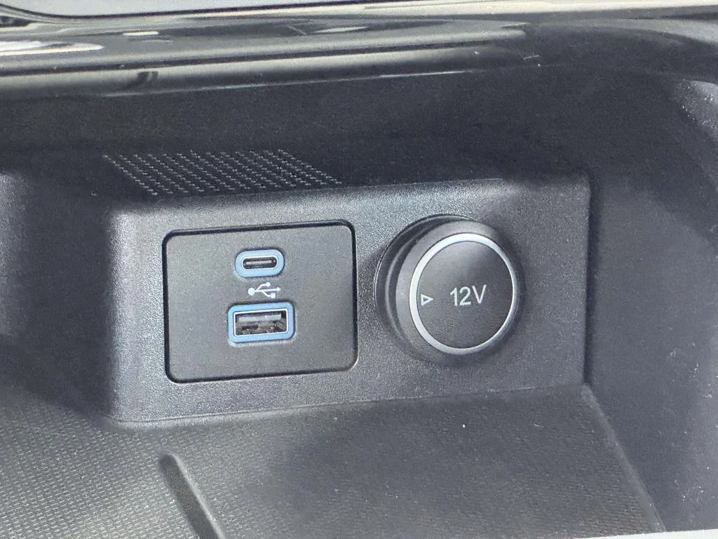 Used 2021 Blue Ford S image 21