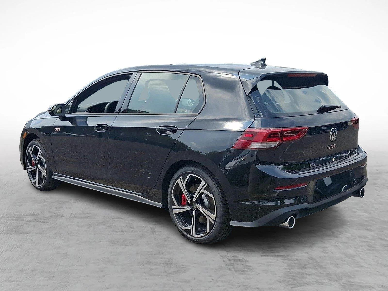 New 2026 0E0E/MYTHBLKMET Volkswagen SE image 4