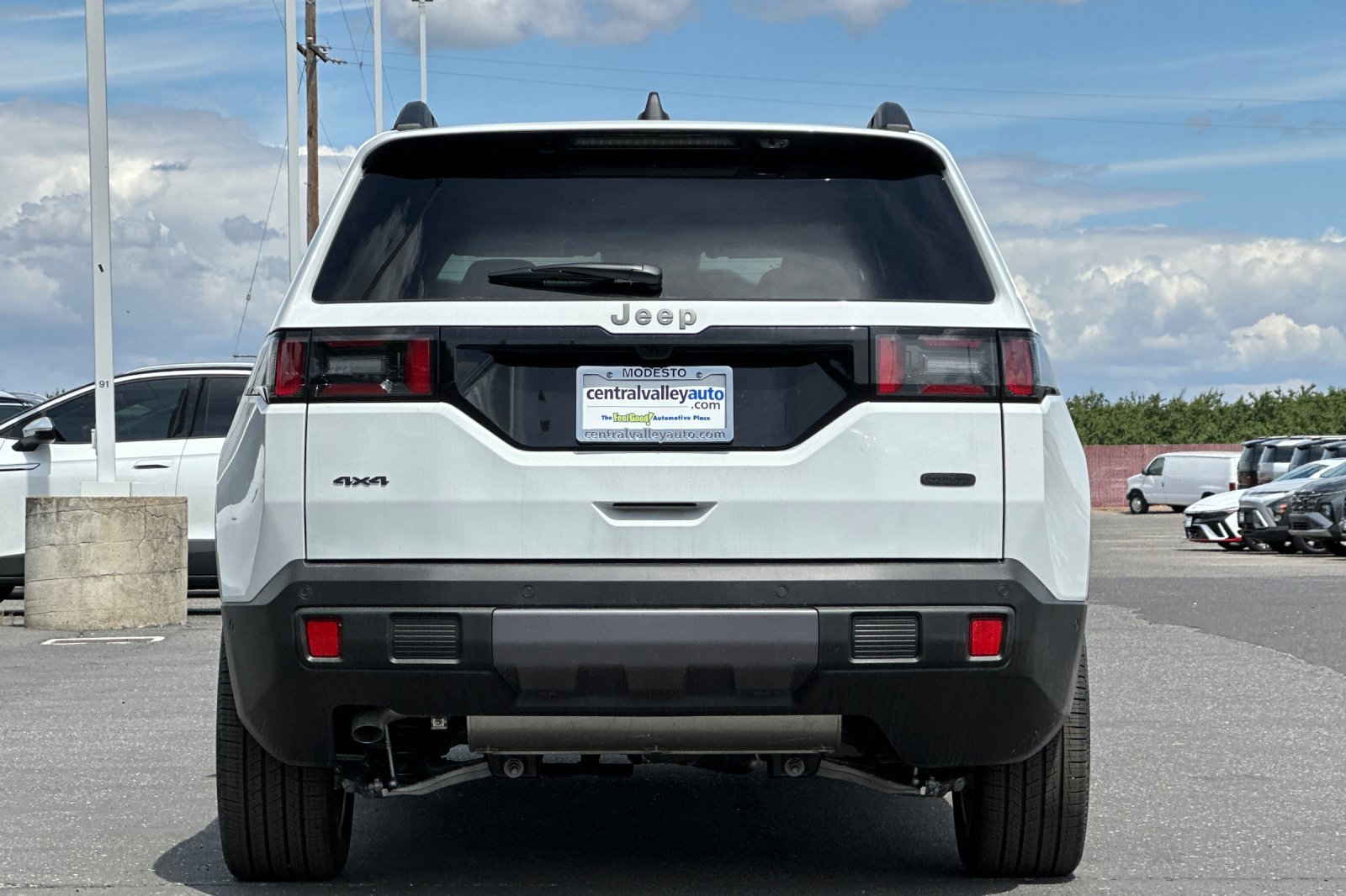 New 2026 Bright White Clearcoat Jeep Overland image 5
