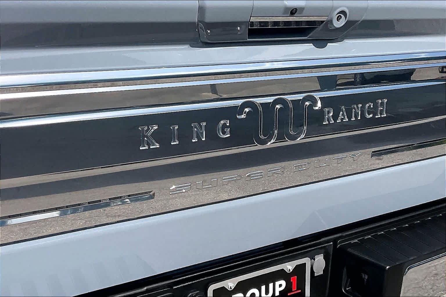 Used 2024 Glacier Gray Metallic Tri-Coat Ford King Ranch image 10