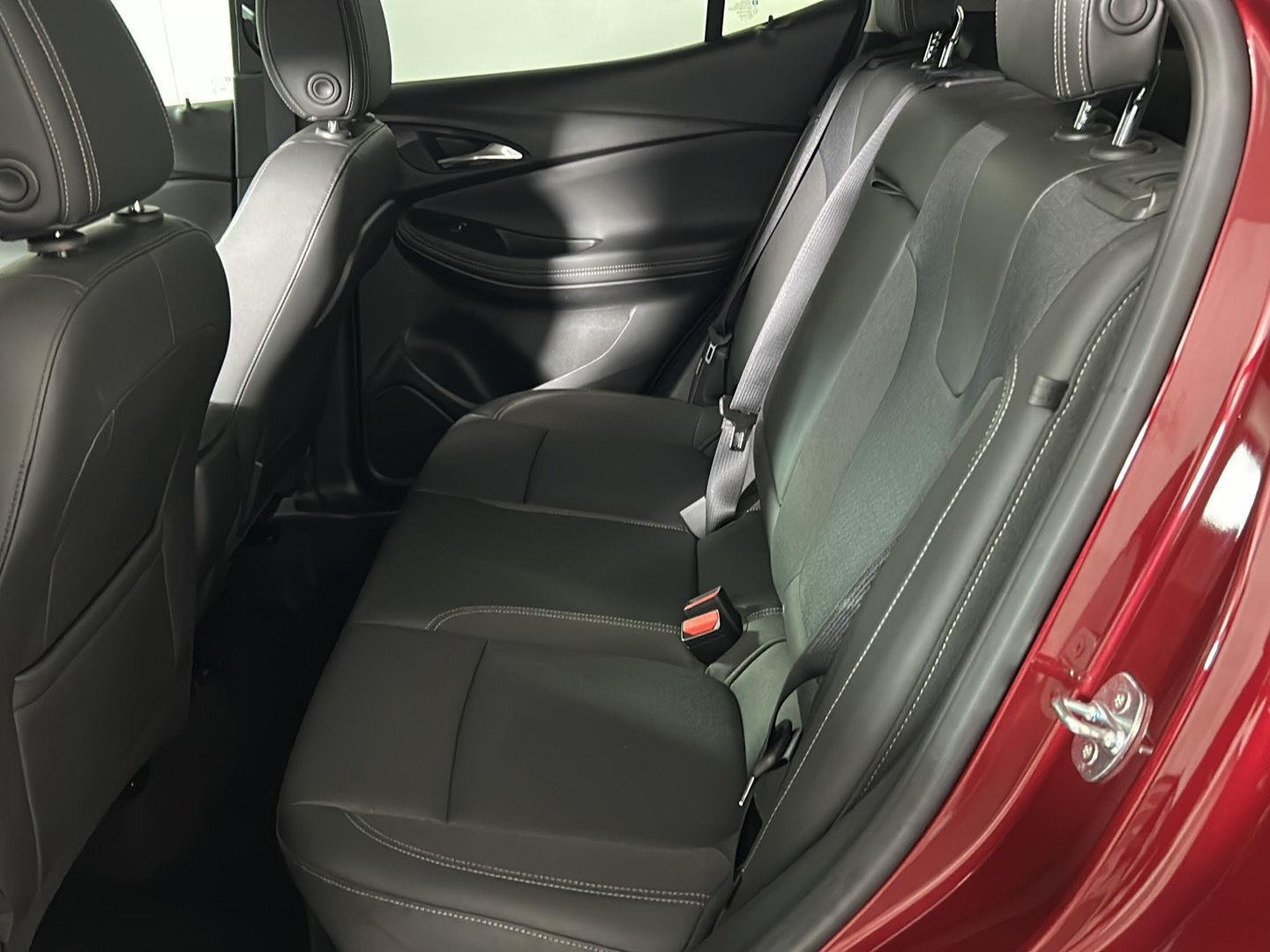 Used 2023 Cinnabar Metallic Buick Select image 15