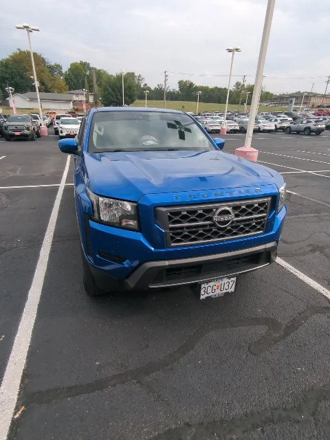 Used 2024 Blue Nissan SV image 6