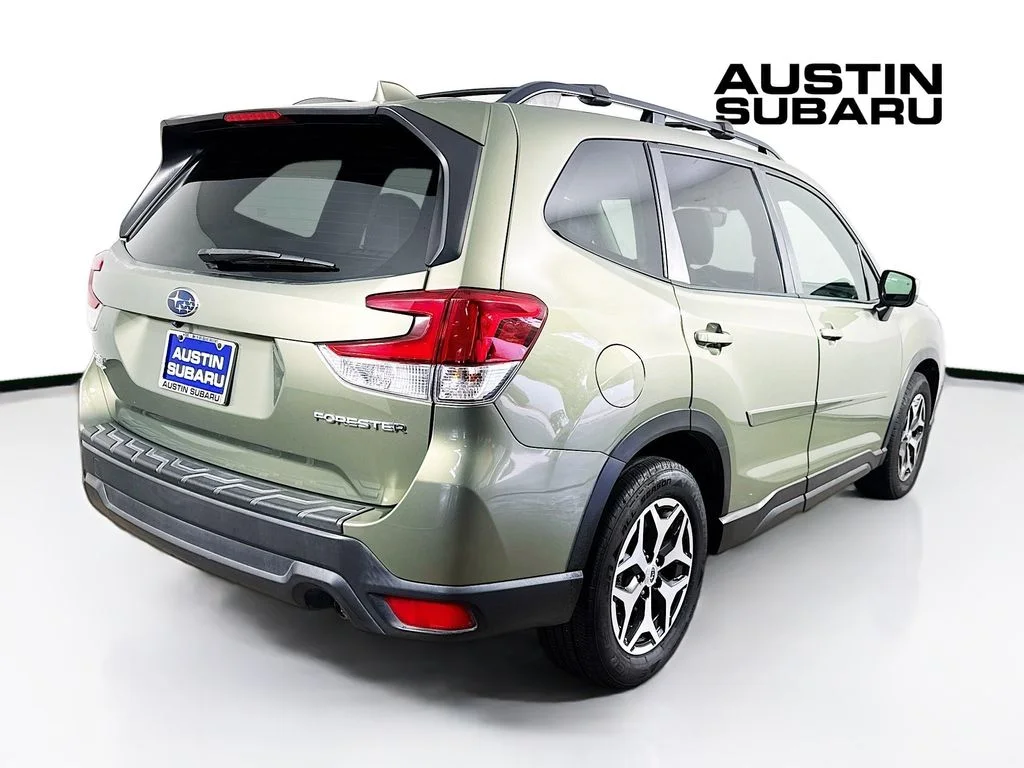 Used 2019 Green Subaru Premium image 7