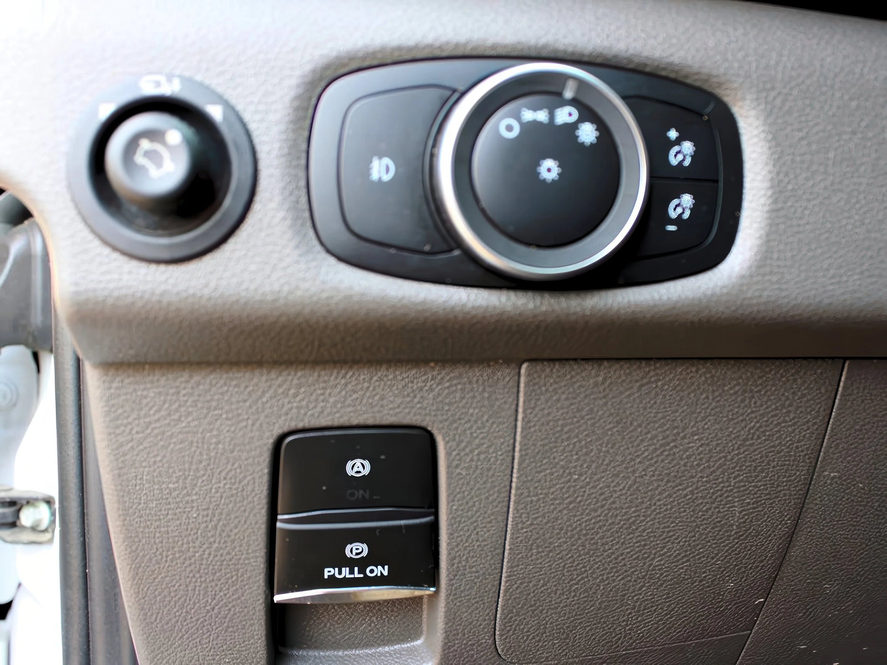 Used 2021 Oxford White Ford XLT image 14