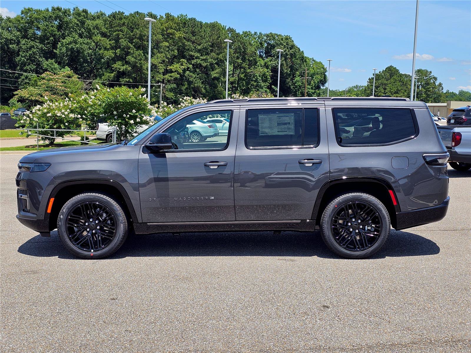 New 2026 Baltic Gray Metallic Clearcoat Jeep Limited Reserve image 13