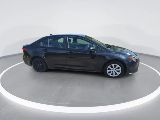 Used 2022 Black Toyota LE image 9