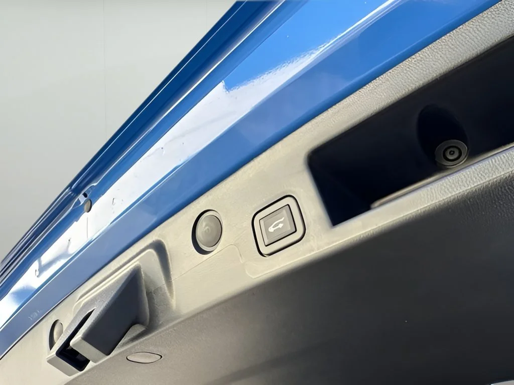 New 2027 Reef Blue Metallic Chevrolet ACTIV image 7