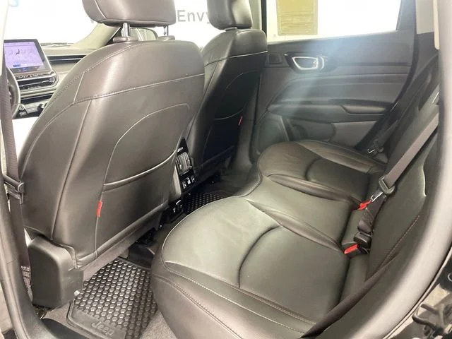 Used 2022 Black Jeep Trailhawk image 10