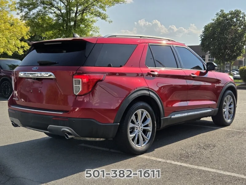 Used 2021 Red Metallic FORD LIMITED RWD image 5