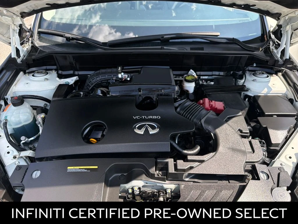 Certified Used 2020 Majestic White INFINITI LUXE image 18