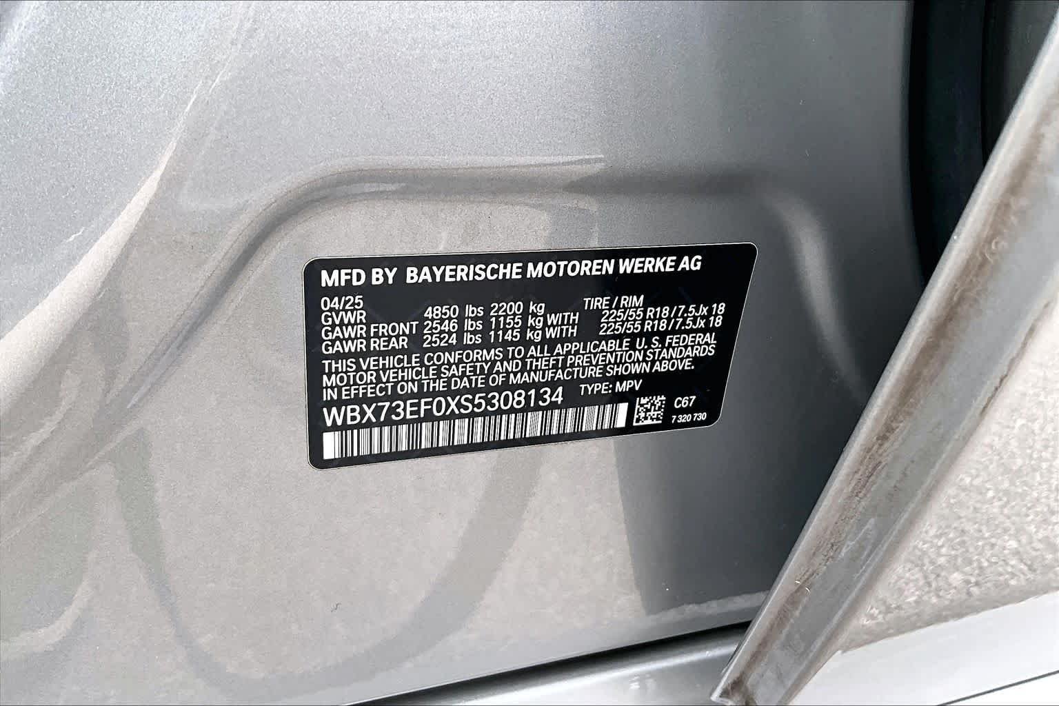 Certified Used 2025 Space Silver Metallic BMW xDrive28i image 39