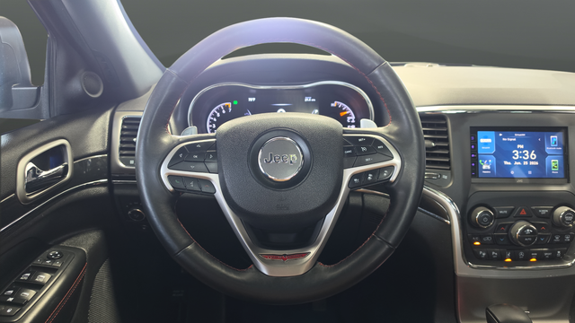 Used 2018 Bright White Clearcoat Jeep Trailhawk image 16
