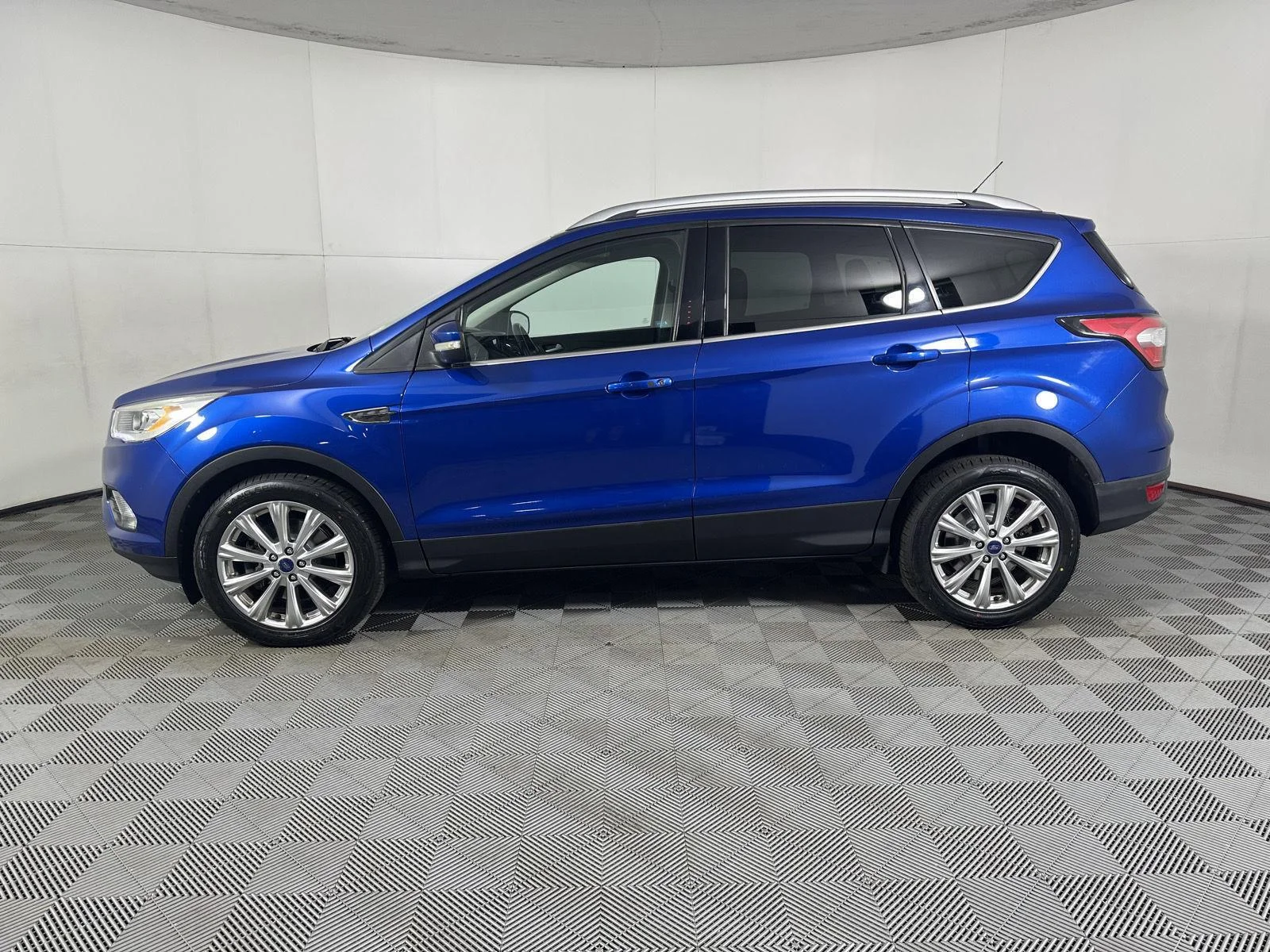 Used 2017 Lightning Blue Ford Titanium image 7